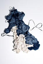 Load image into Gallery viewer, FLOWER APPLIQUE DRESS